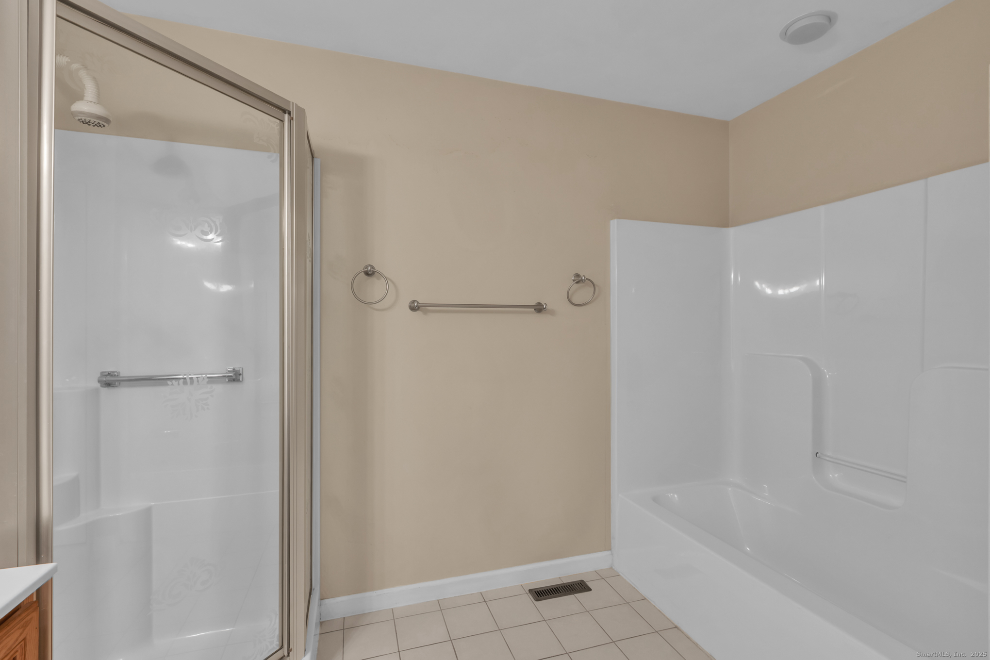 244 Oakland Street APT E