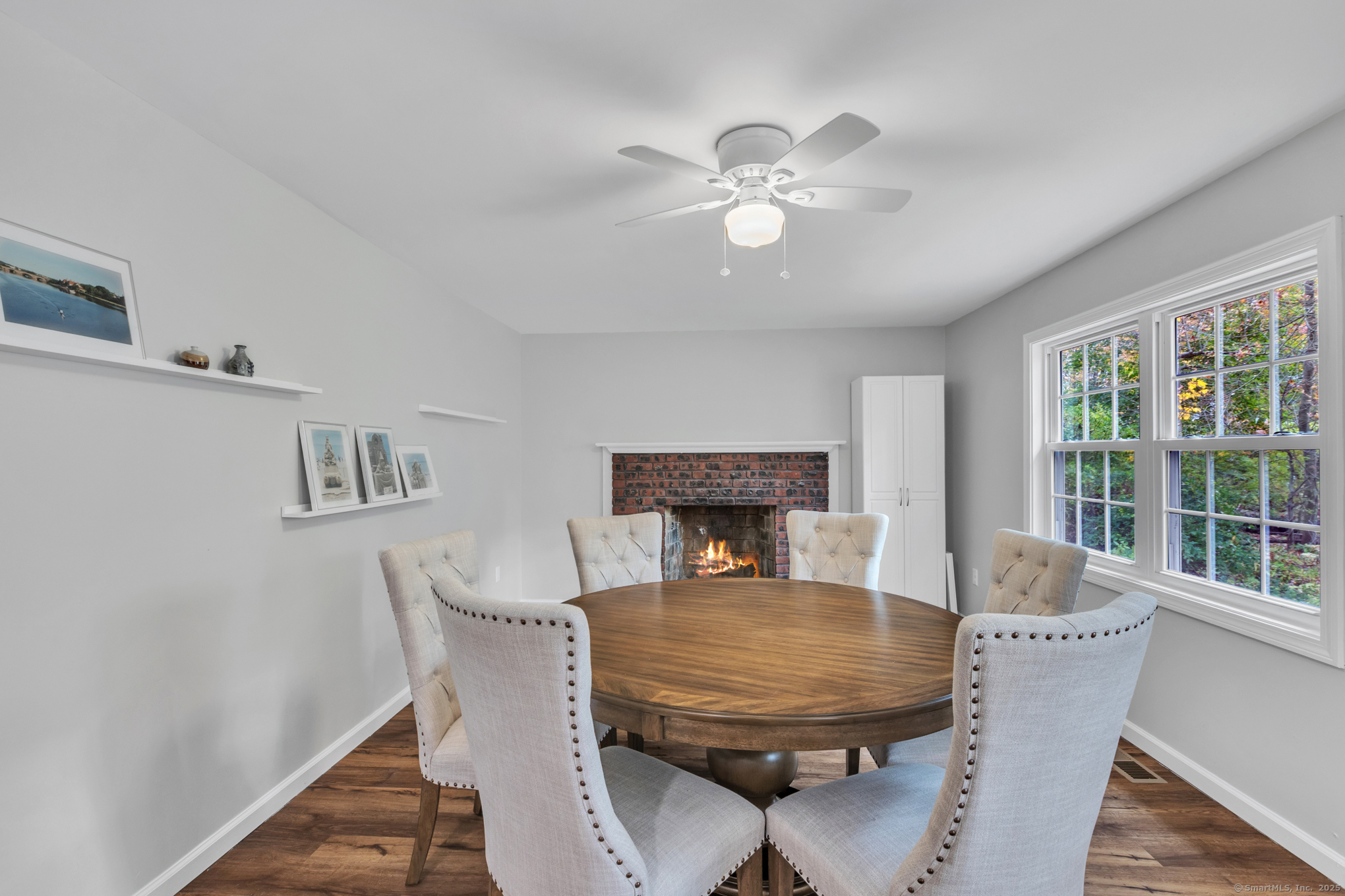 42 Middle Road