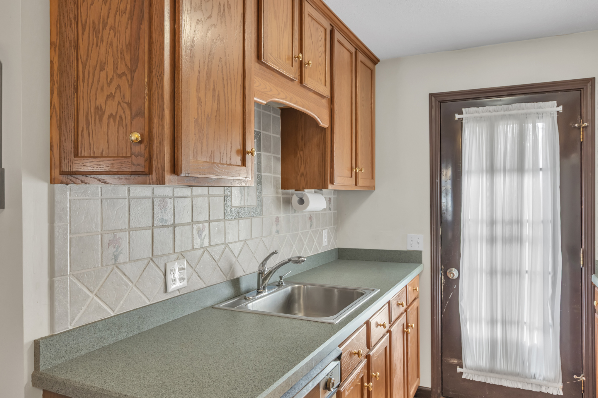 1 Abbott Road 85