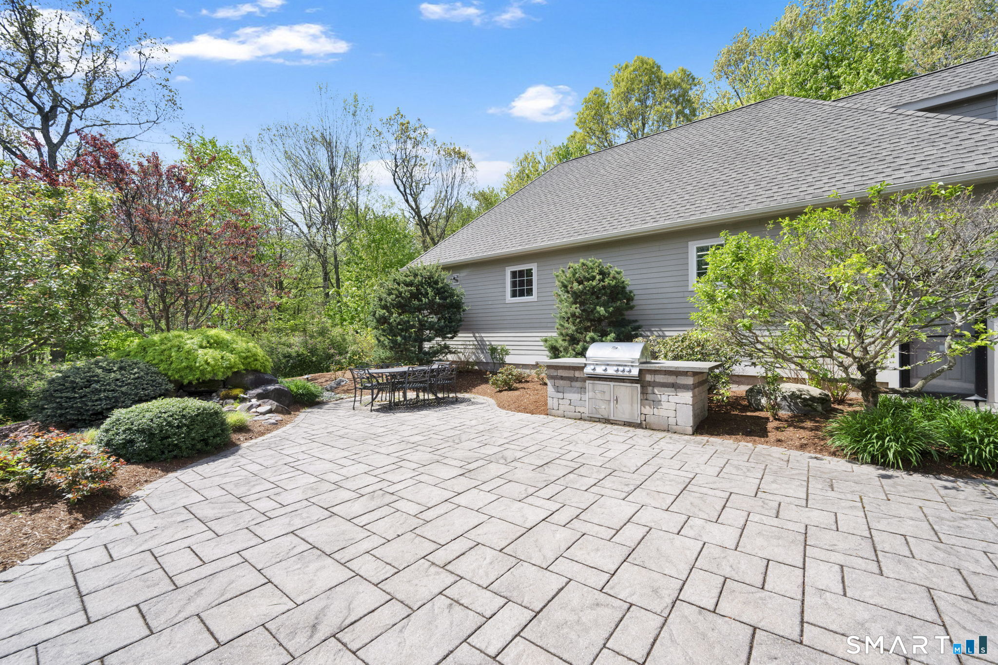 24 Ellridge Place