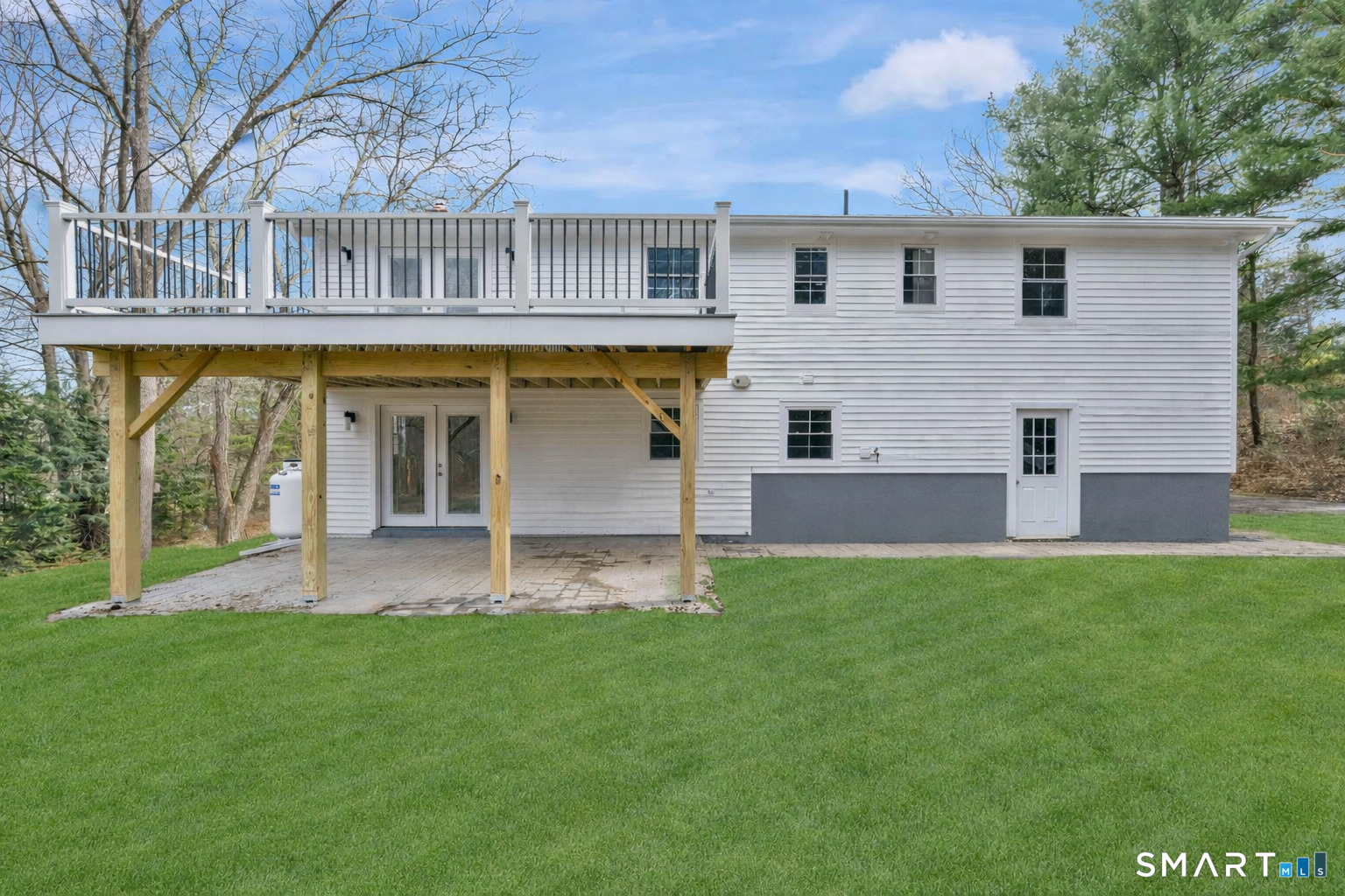 751 West Avon Road