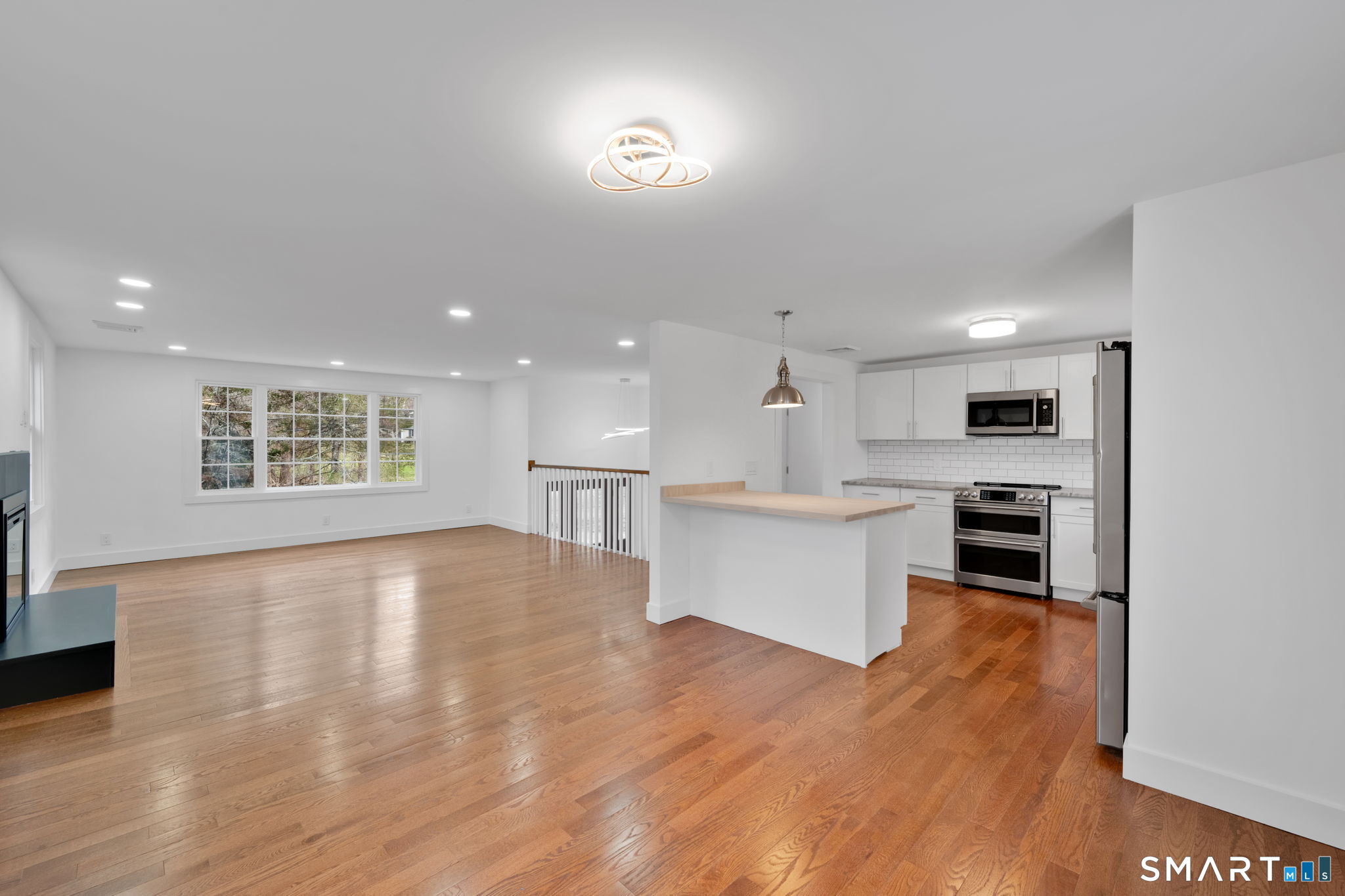 751 West Avon Road