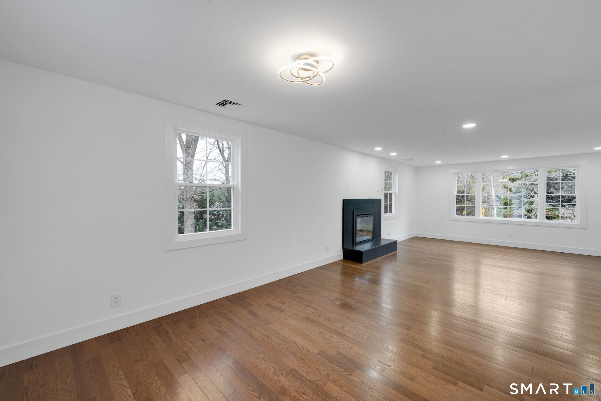 751 West Avon Road