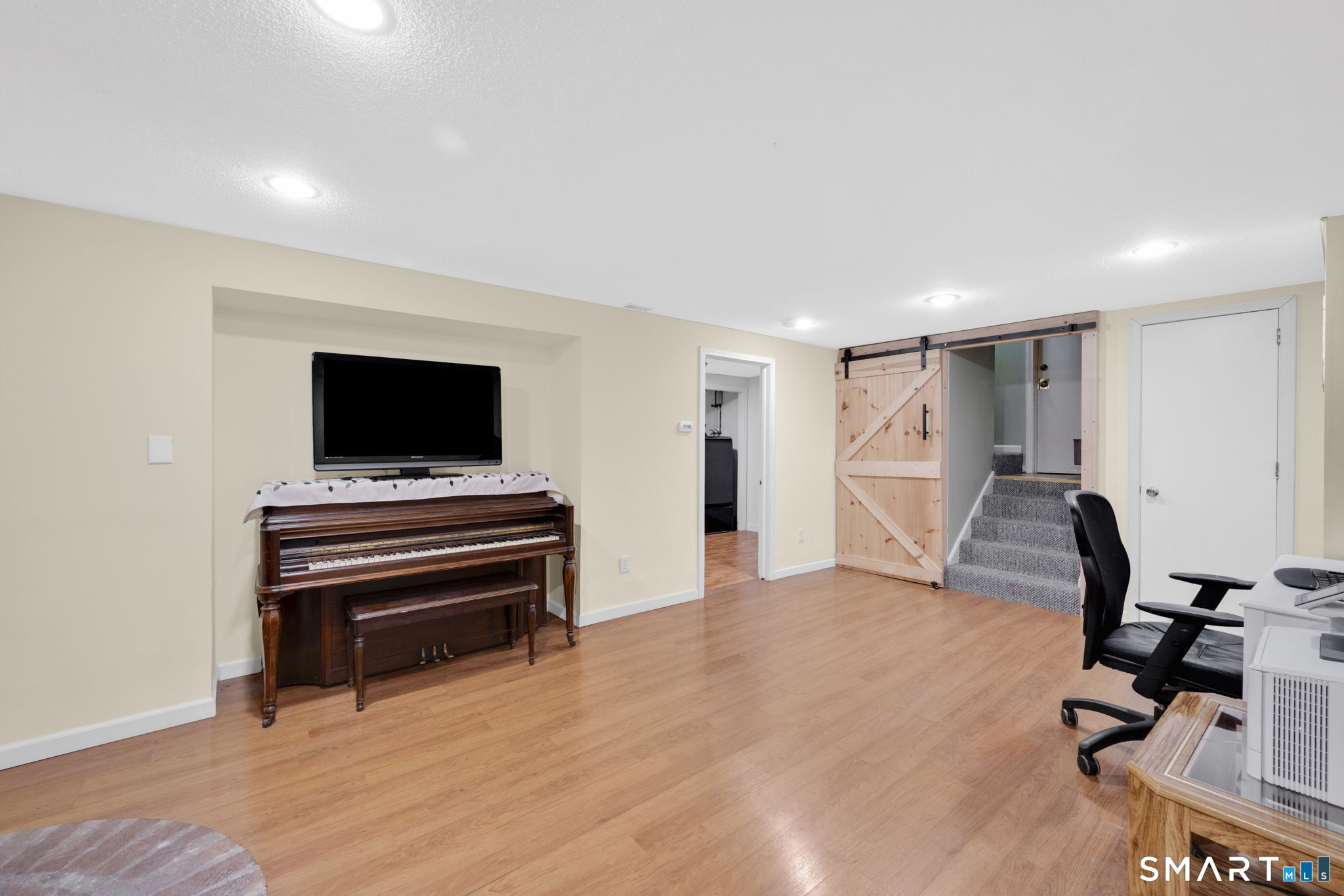 93 Crestridge Drive