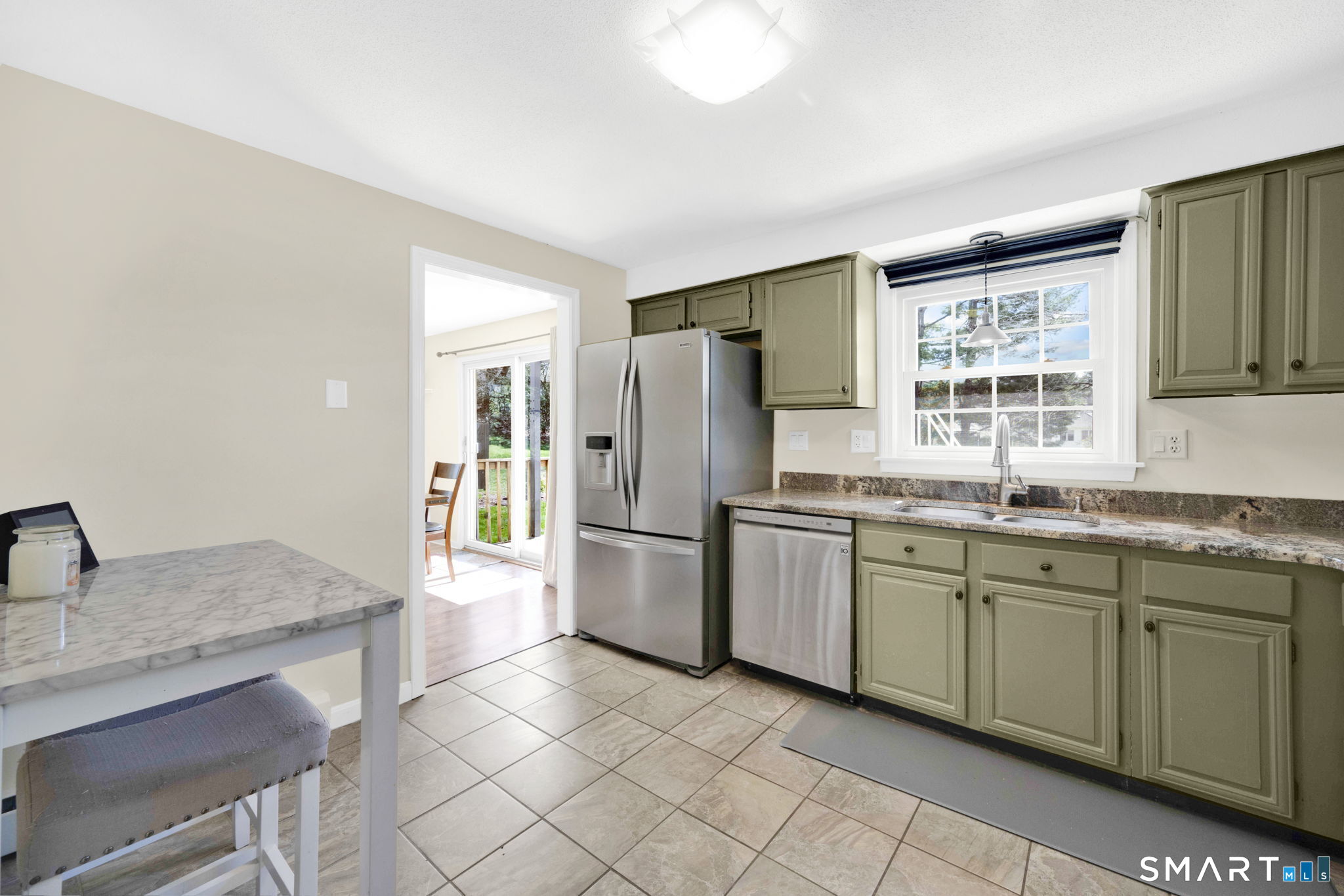 93 Crestridge Drive