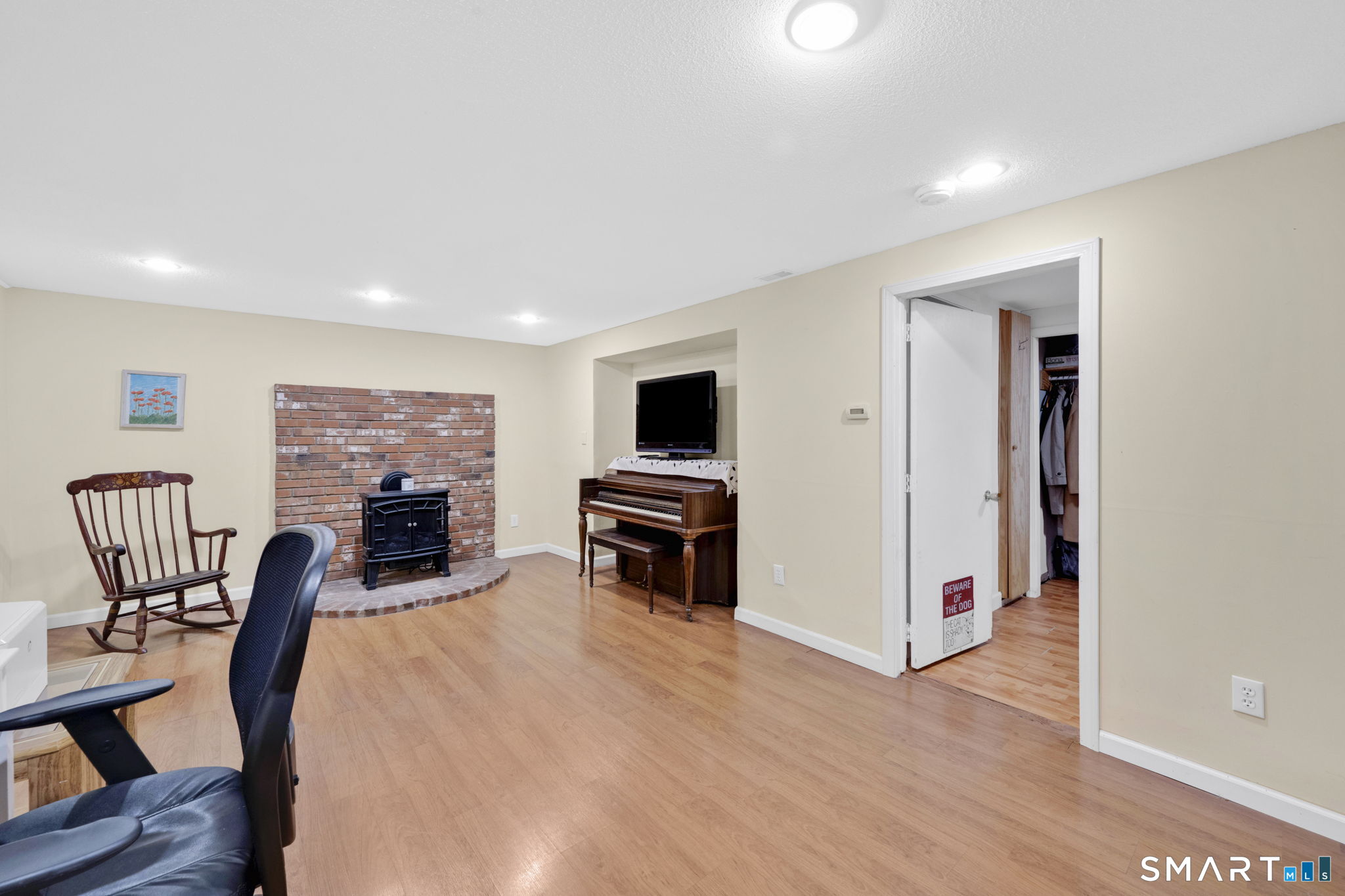 93 Crestridge Drive
