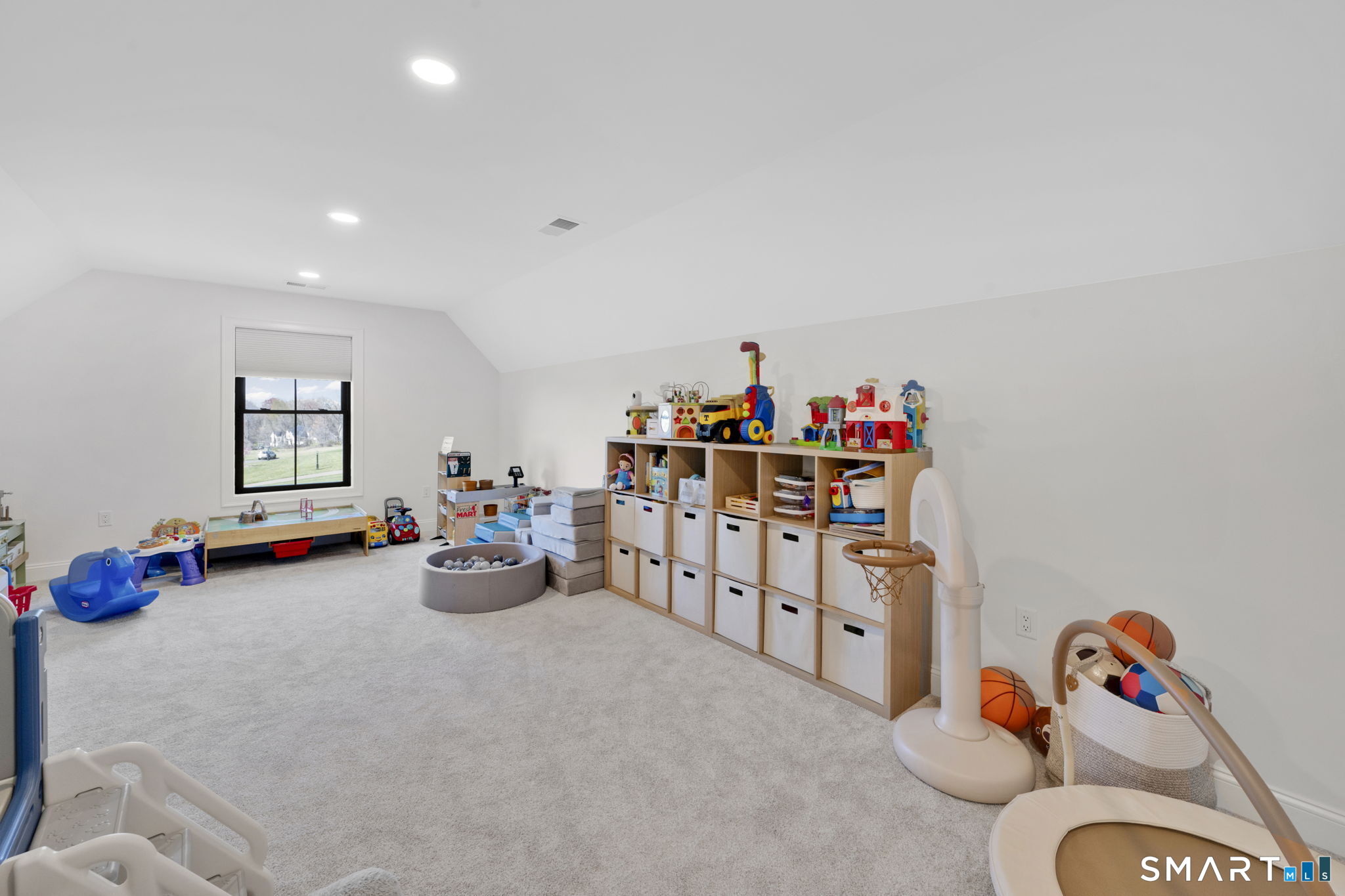 3 Garnet Lane
