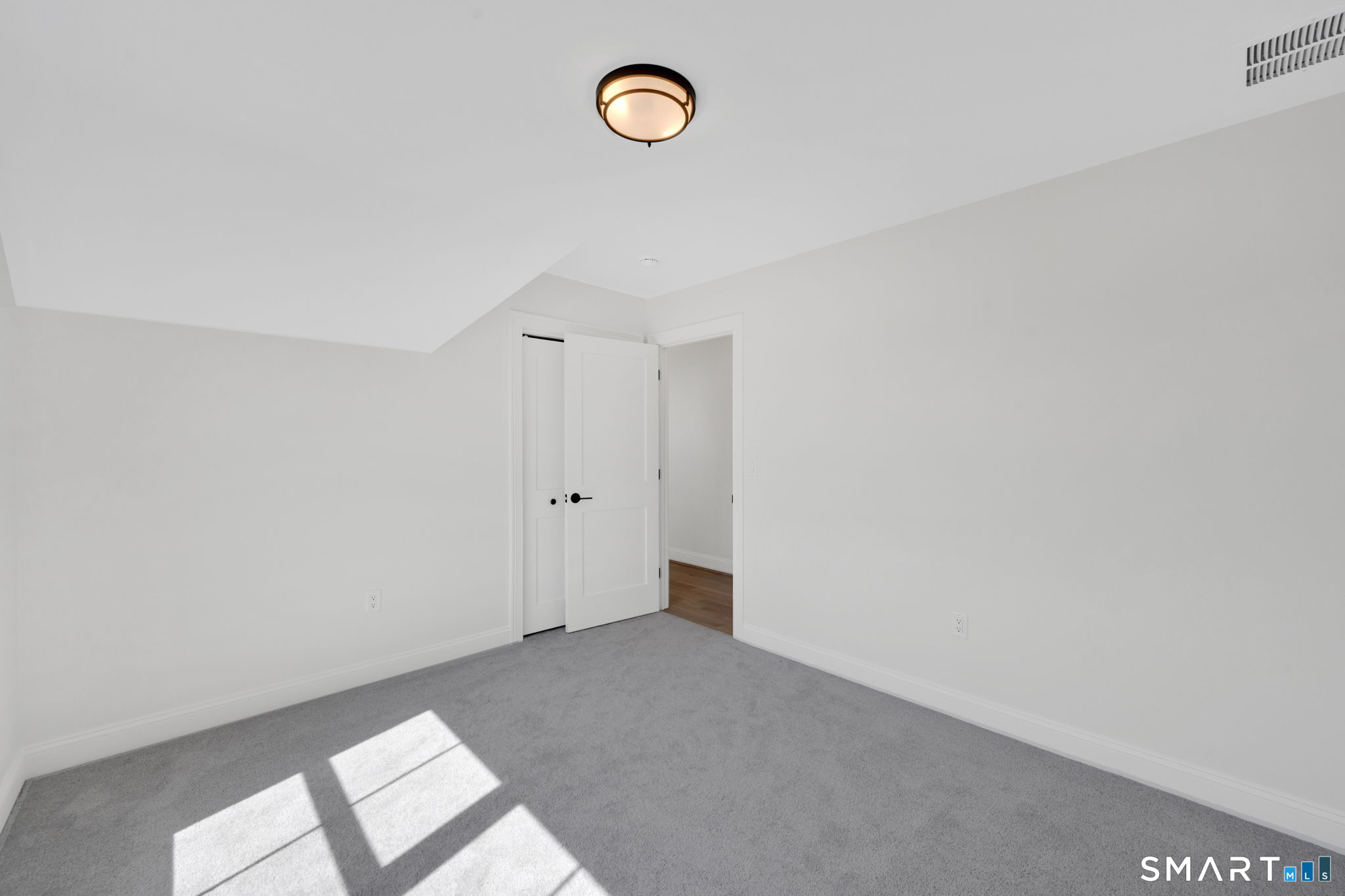 3 Garnet Lane