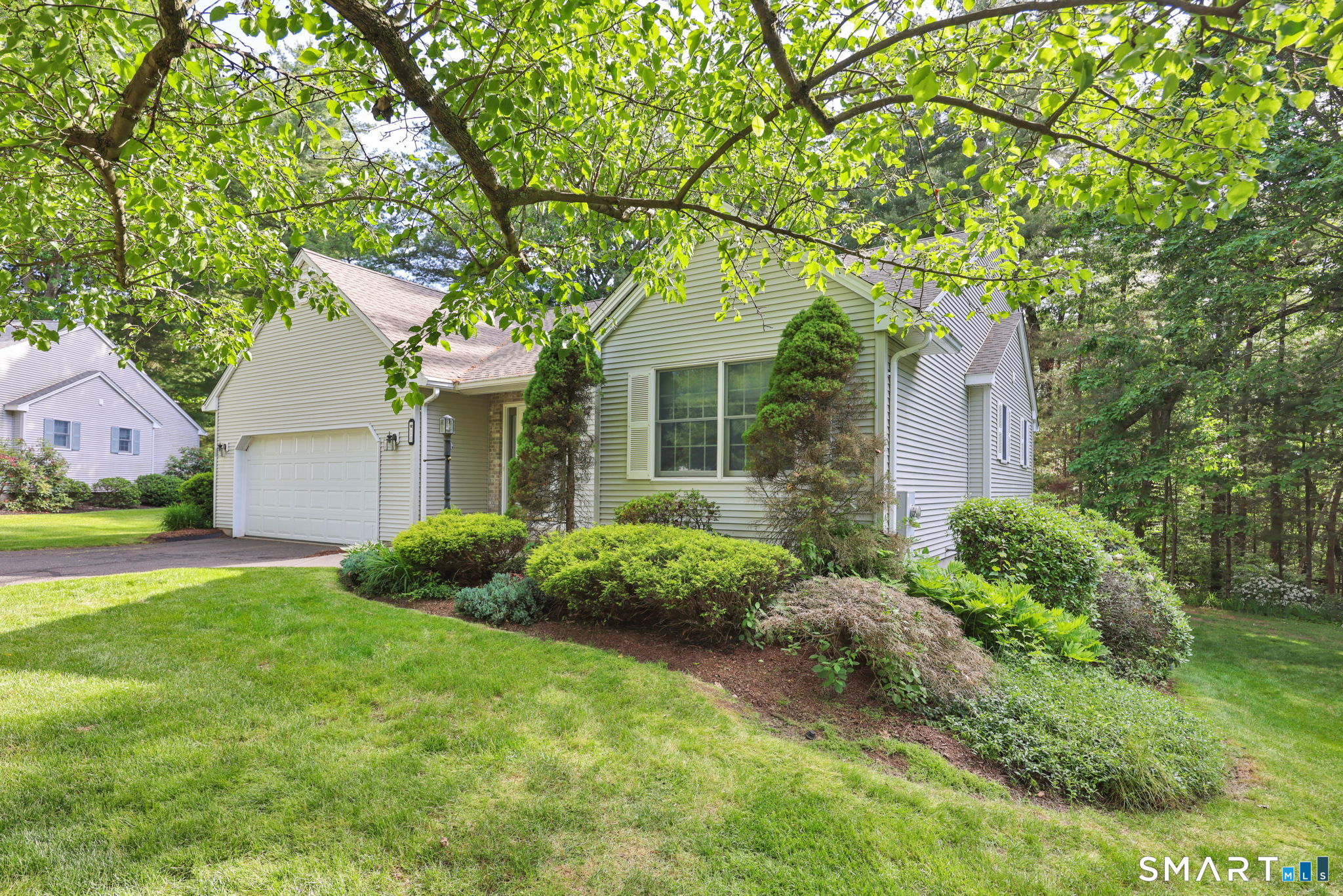 10 Knollwood Circle 10