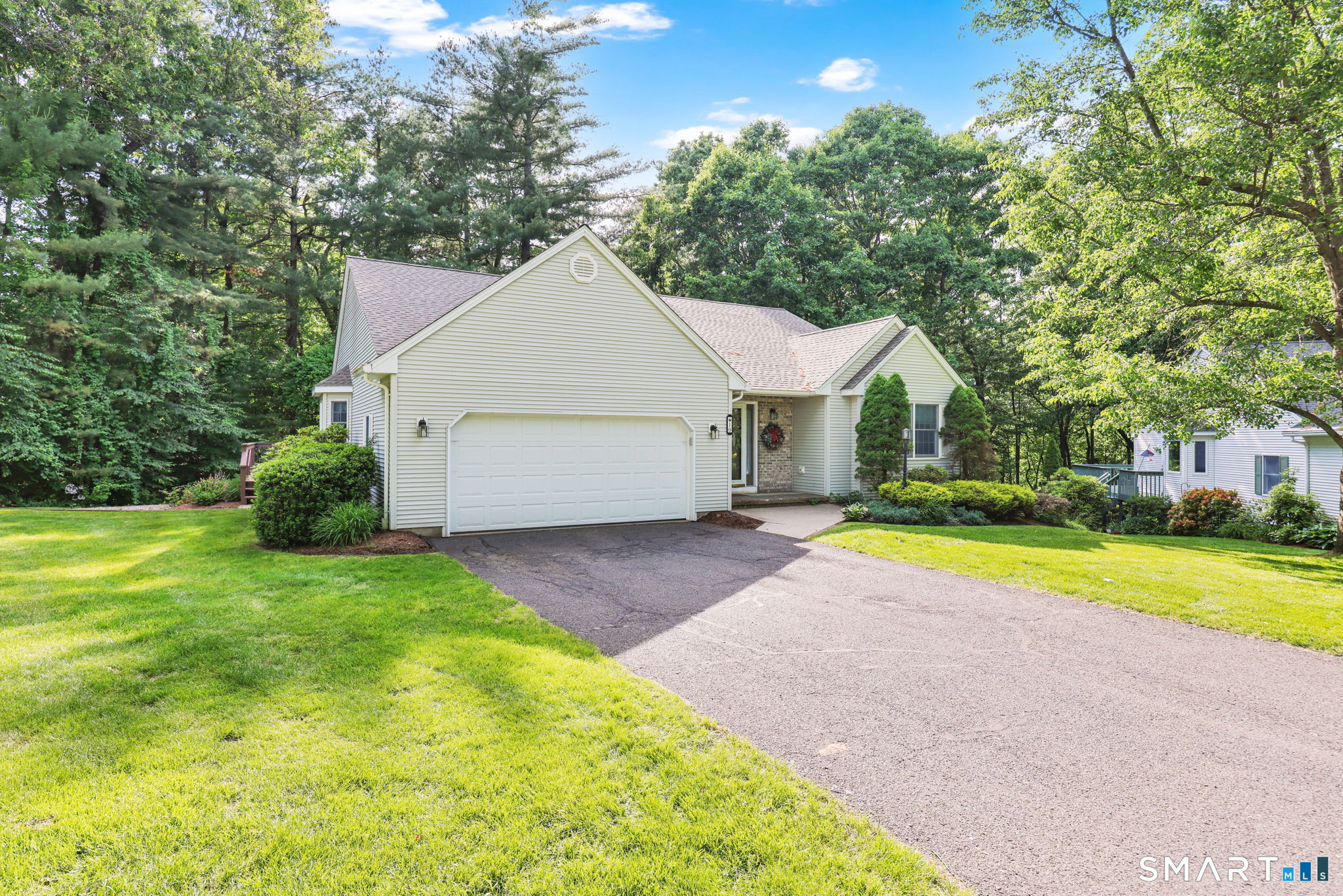 10 Knollwood Circle 10