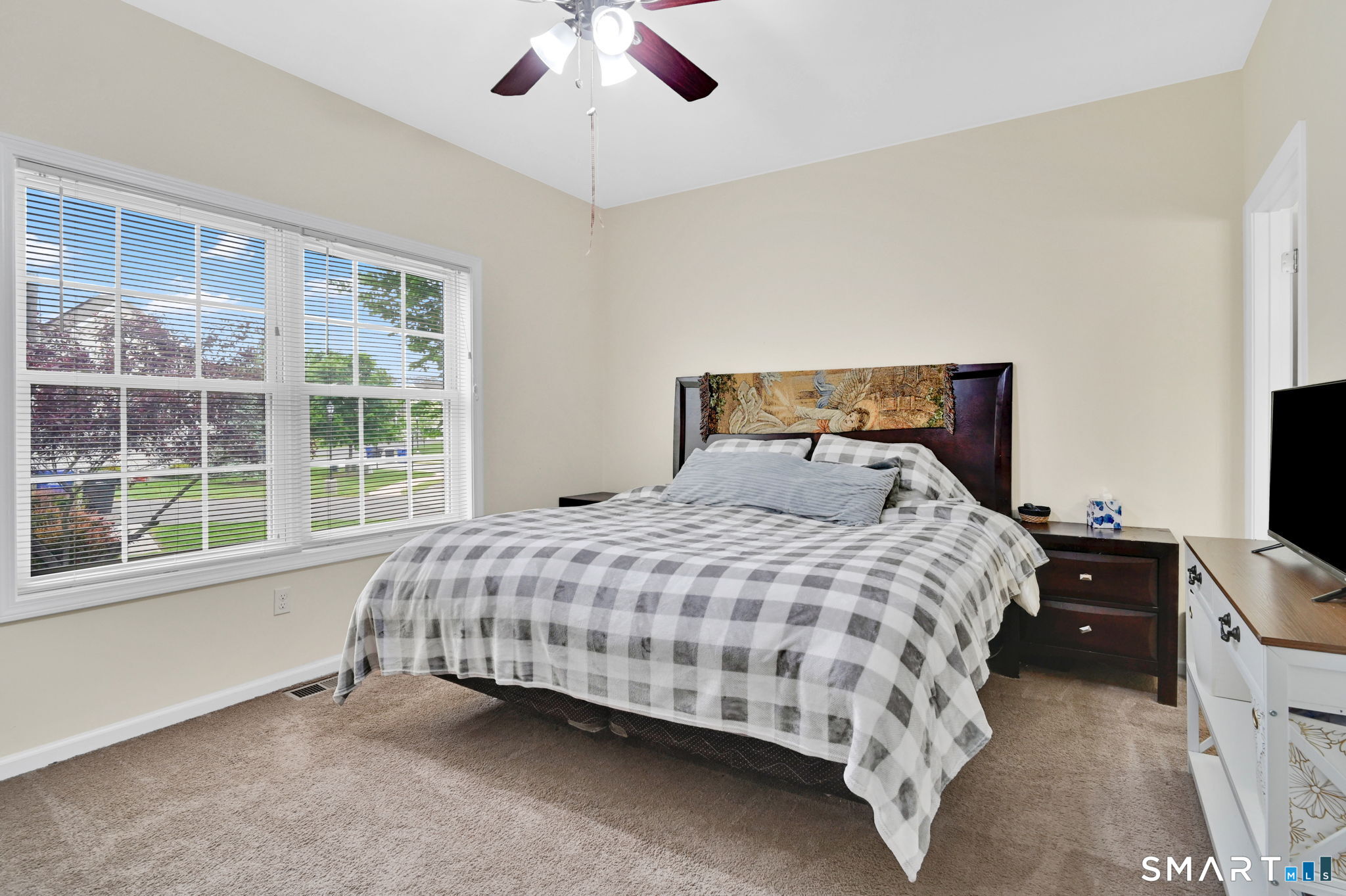 2 Christopher Court 2