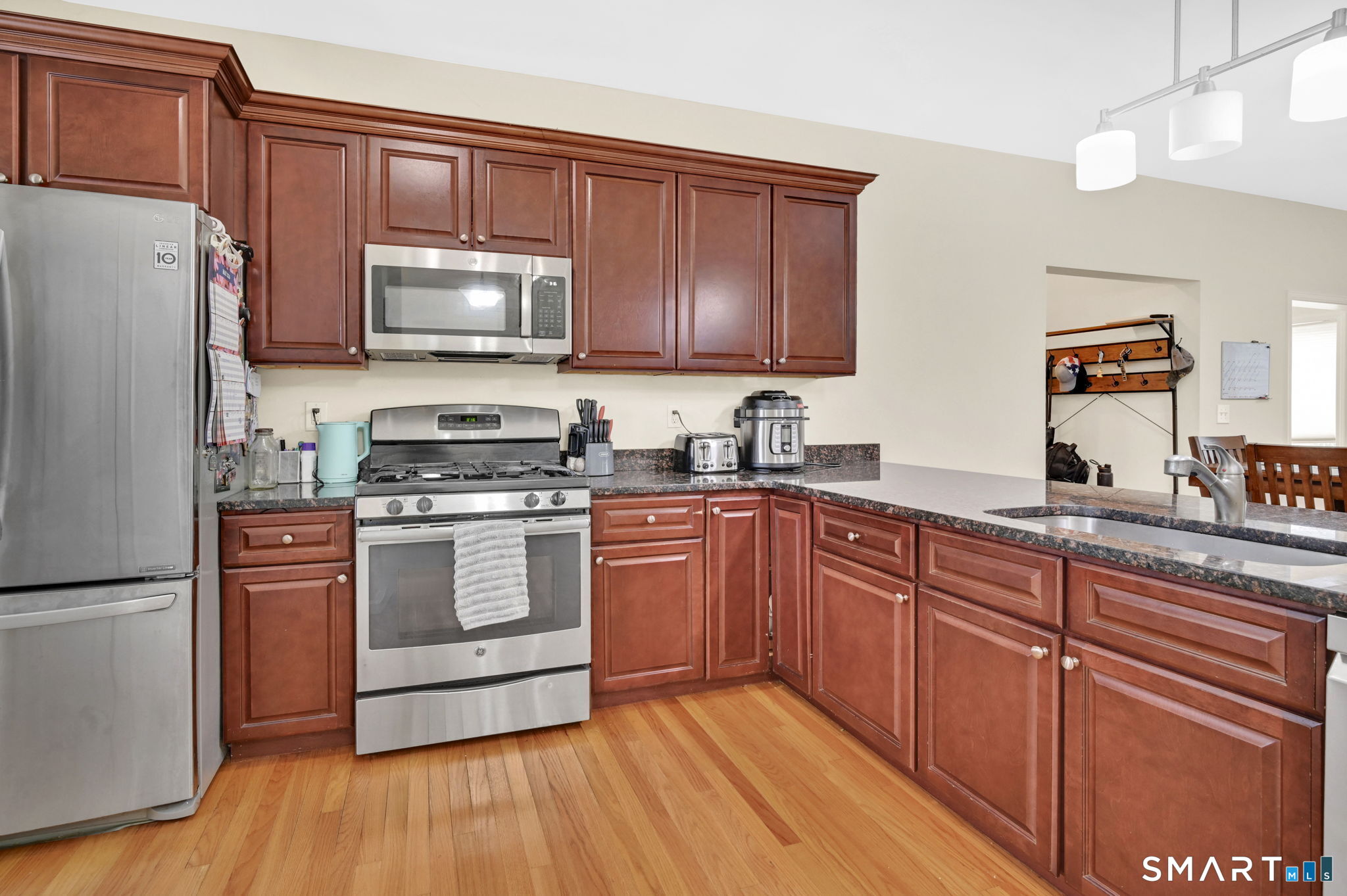 2 Christopher Court 2
