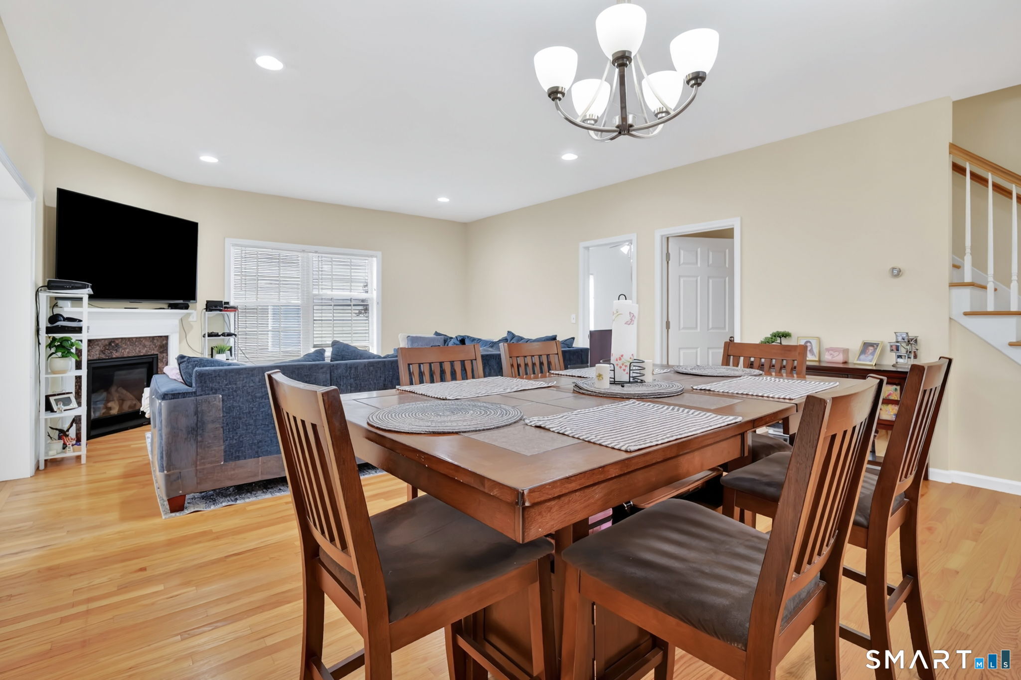 2 Christopher Court 2