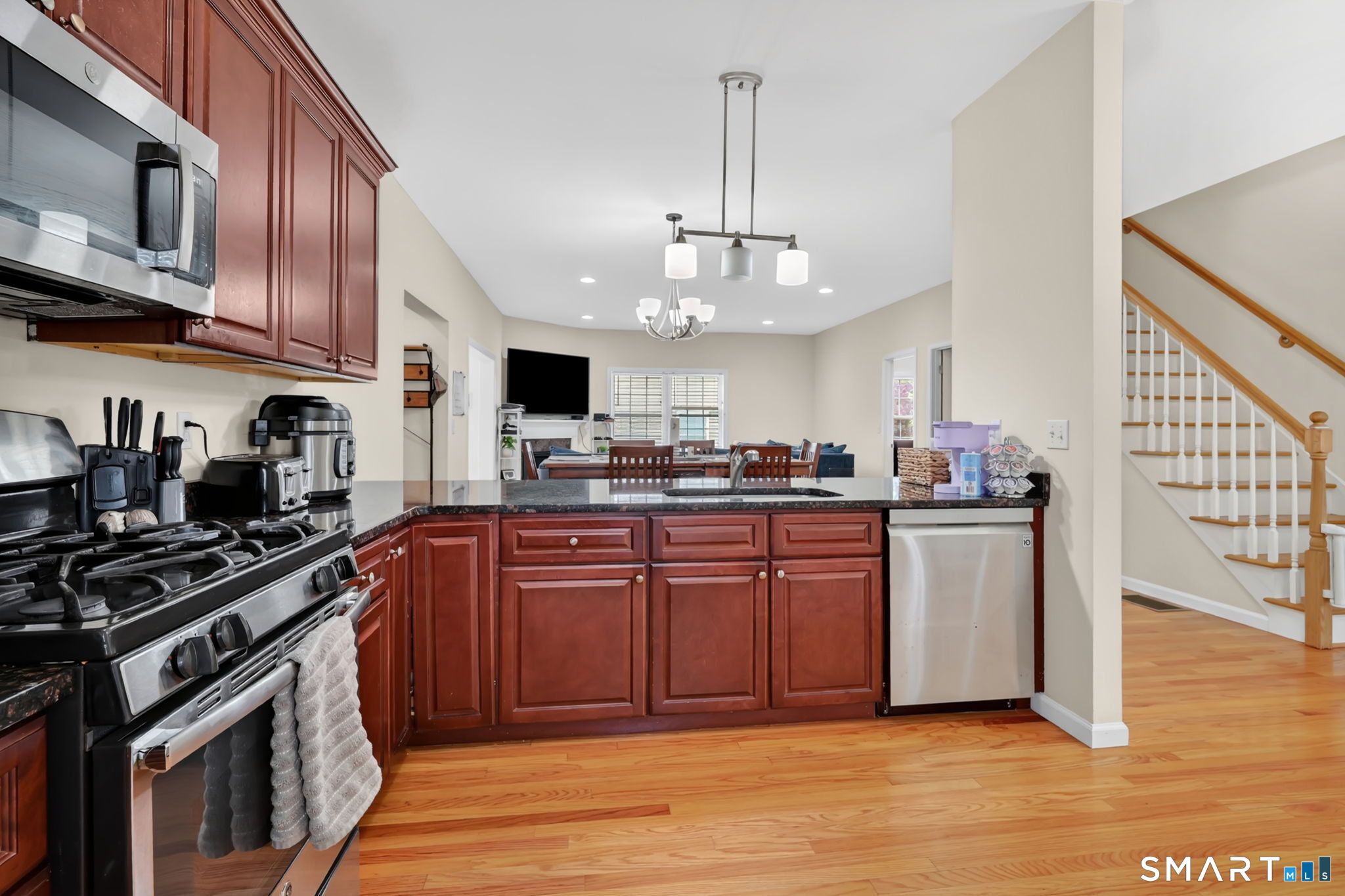 2 Christopher Court 2