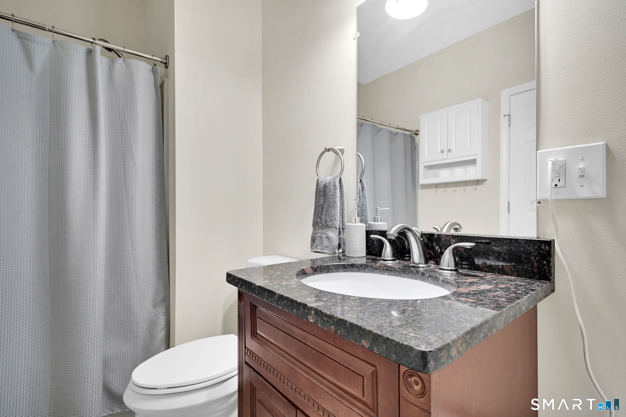 2 Christopher Court 2
