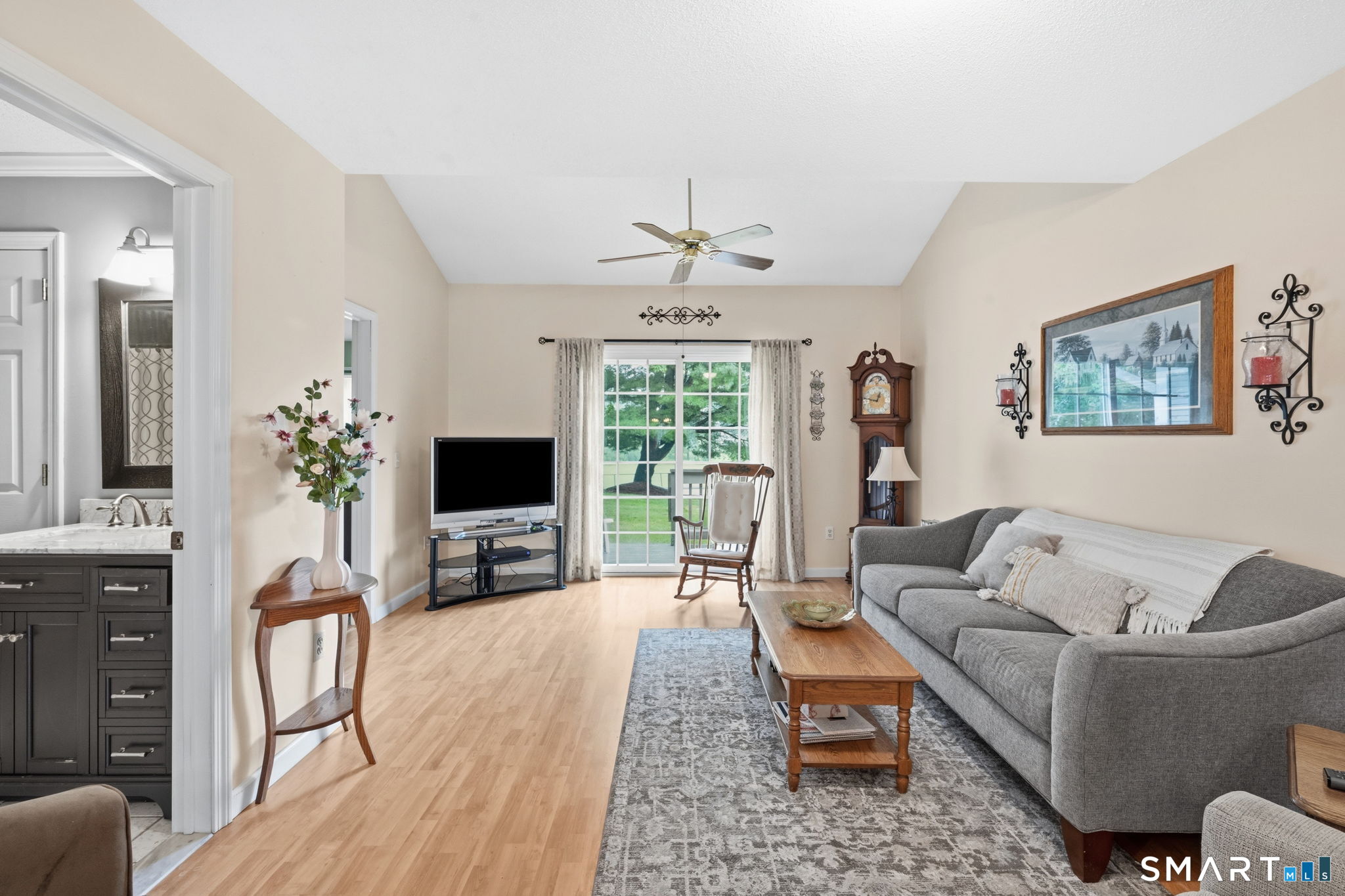 103 Wyndemere Court Unit: 103