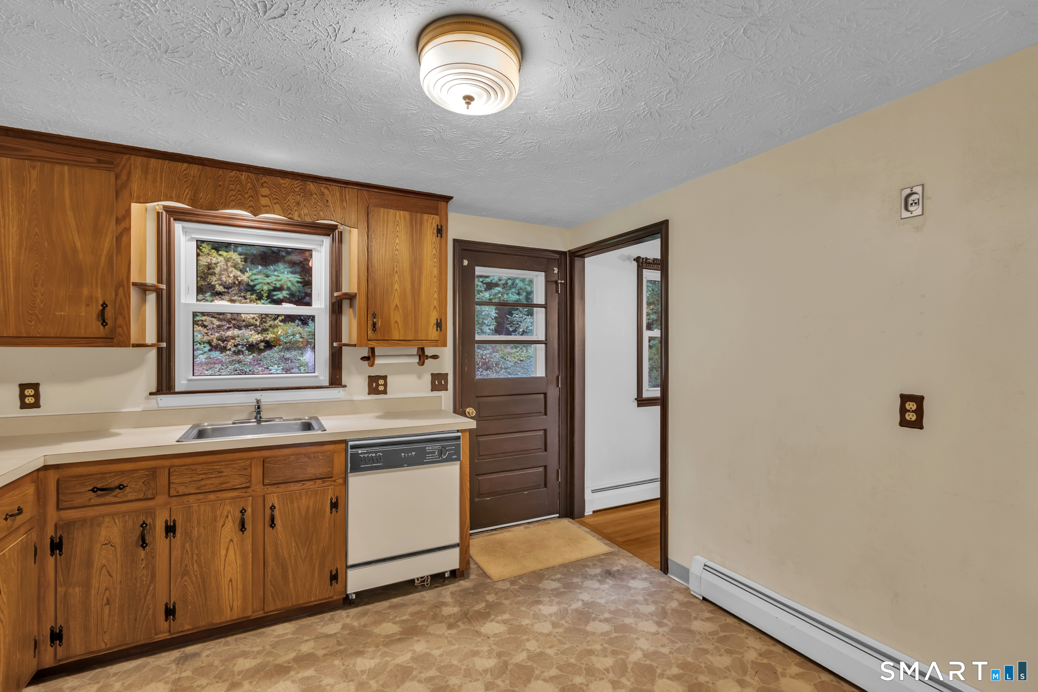 8 Geraldine Drive