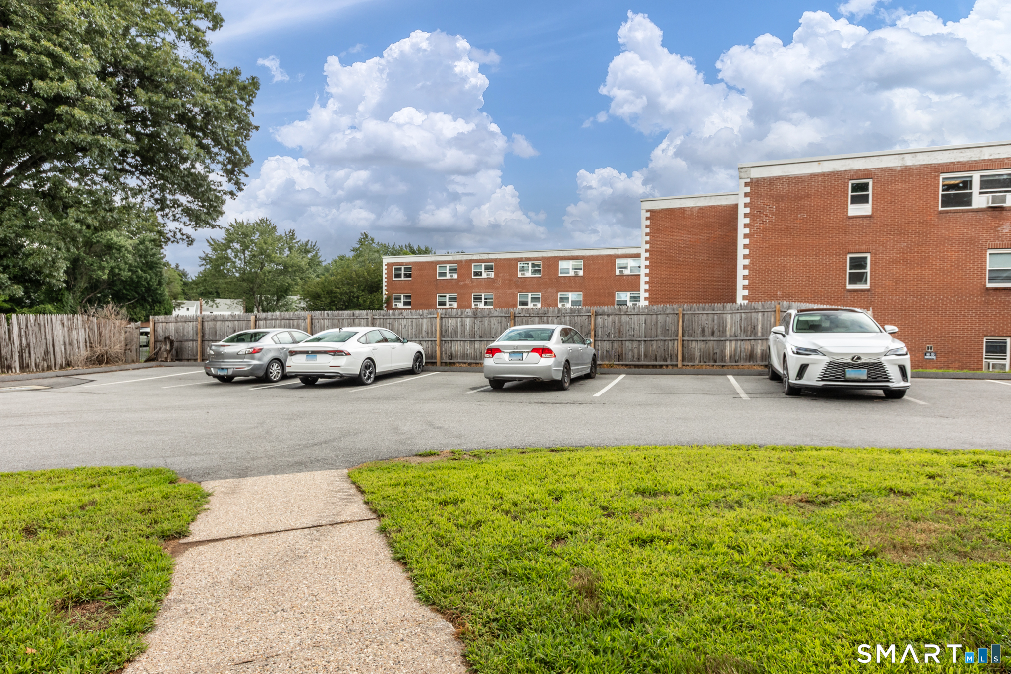 295 Bidwell Street Unit: l