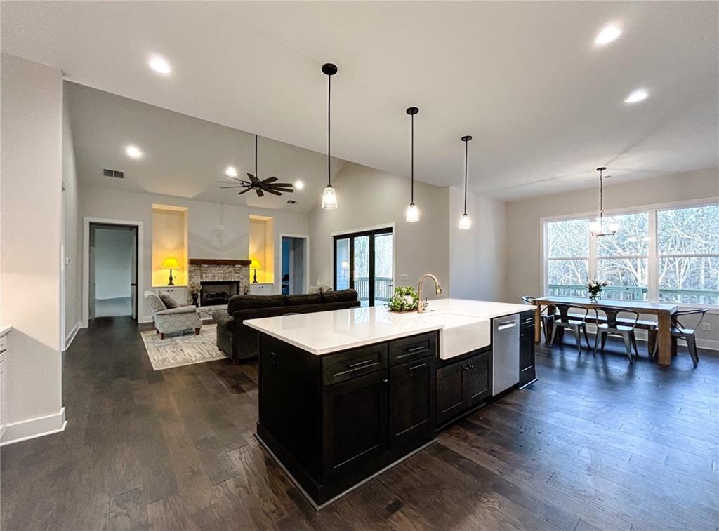 208 Belmont Drive SE