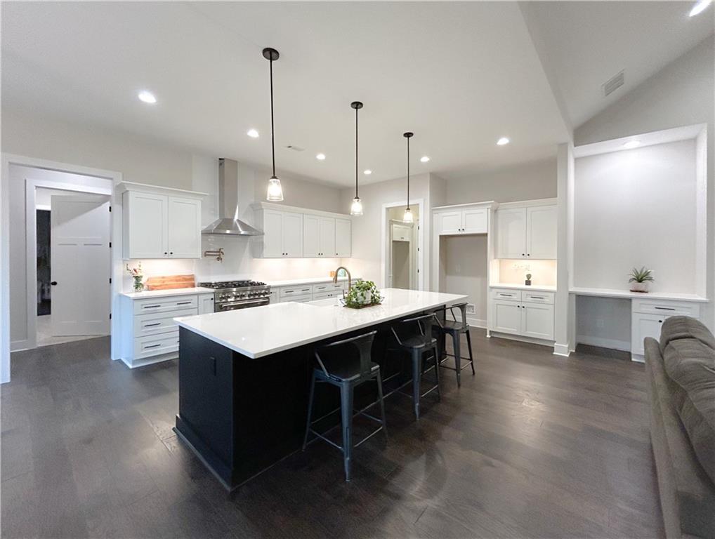 208 Belmont Drive SE