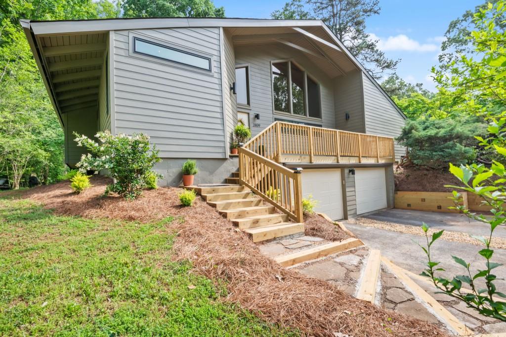 2809 Meadow Drive