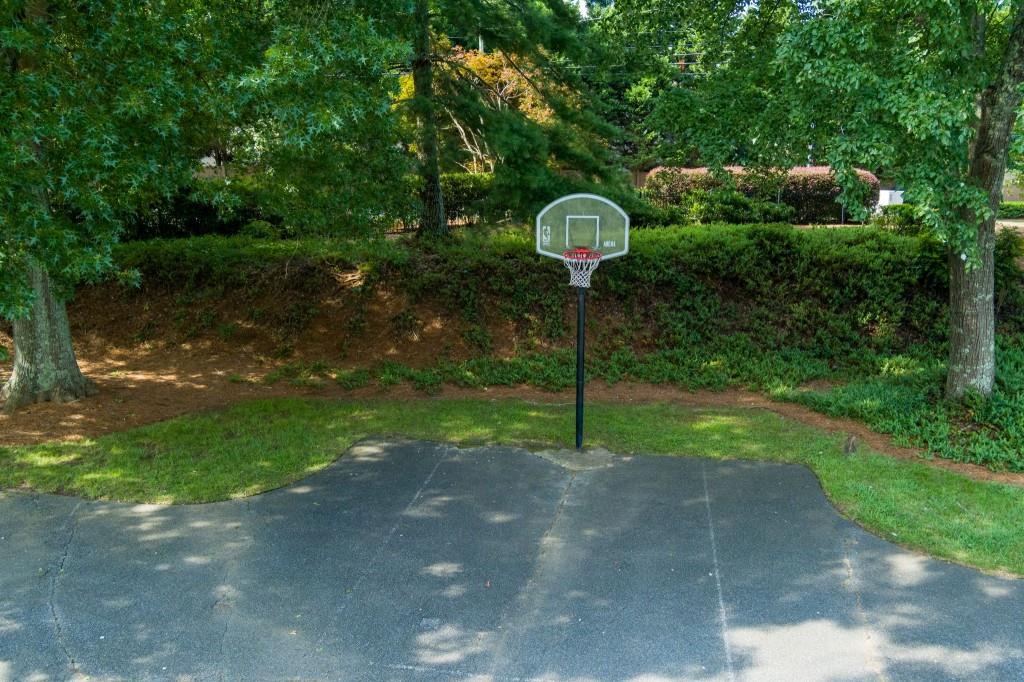 2621 Murdock Road