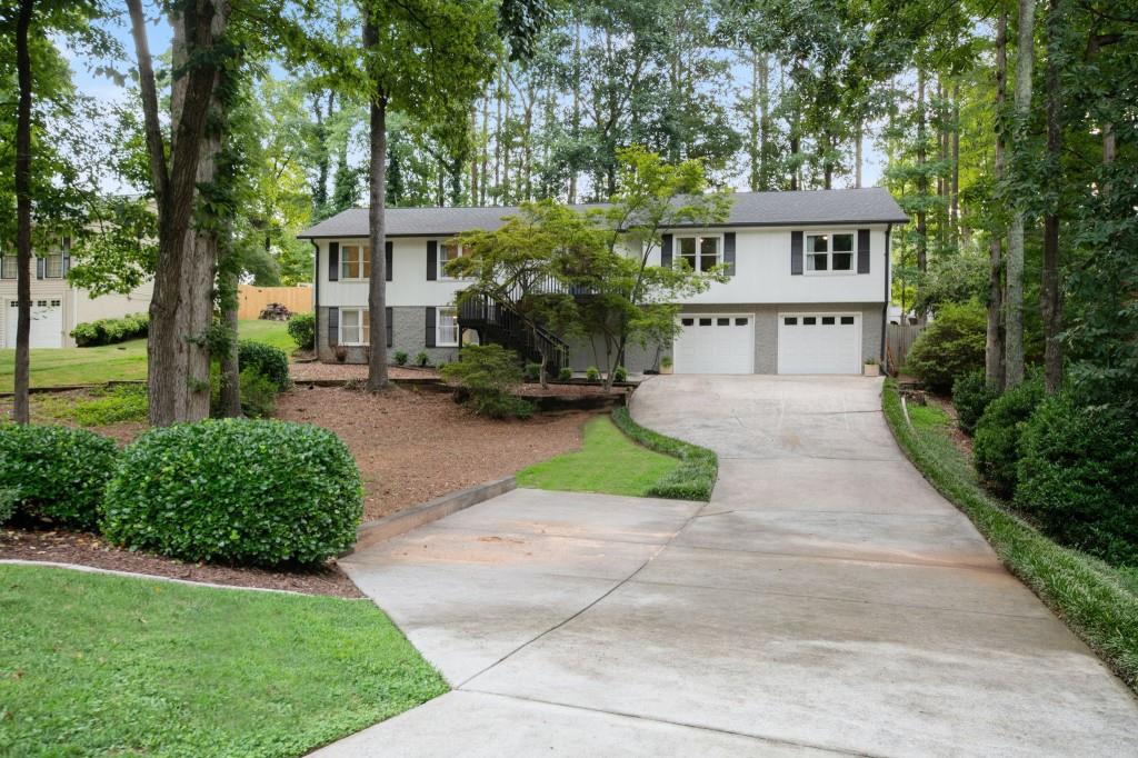 3110 Meadow Drive