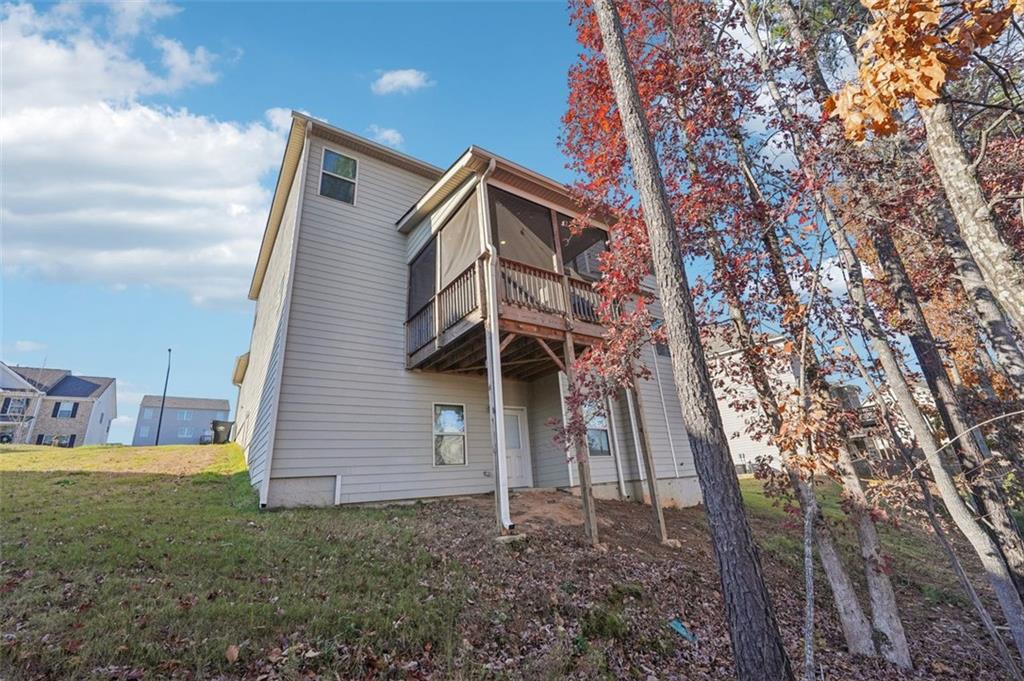 106 Lookout Way