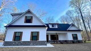 1001 RICH DAVIS Road