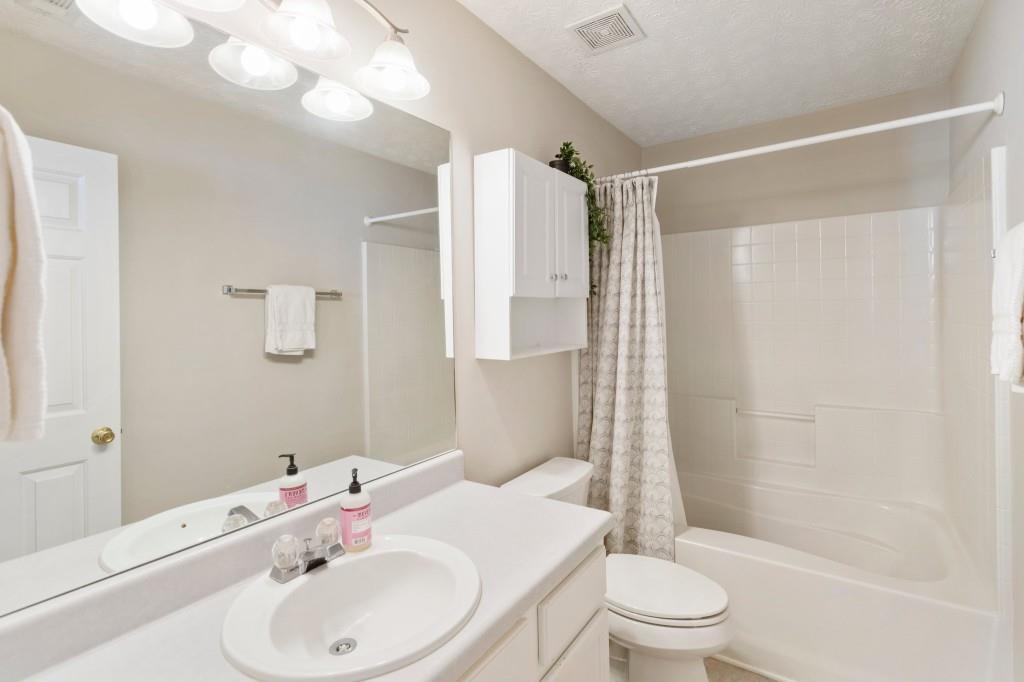 507 Oakleaf Court