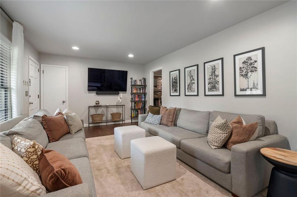 1604 Old Spring House Lane