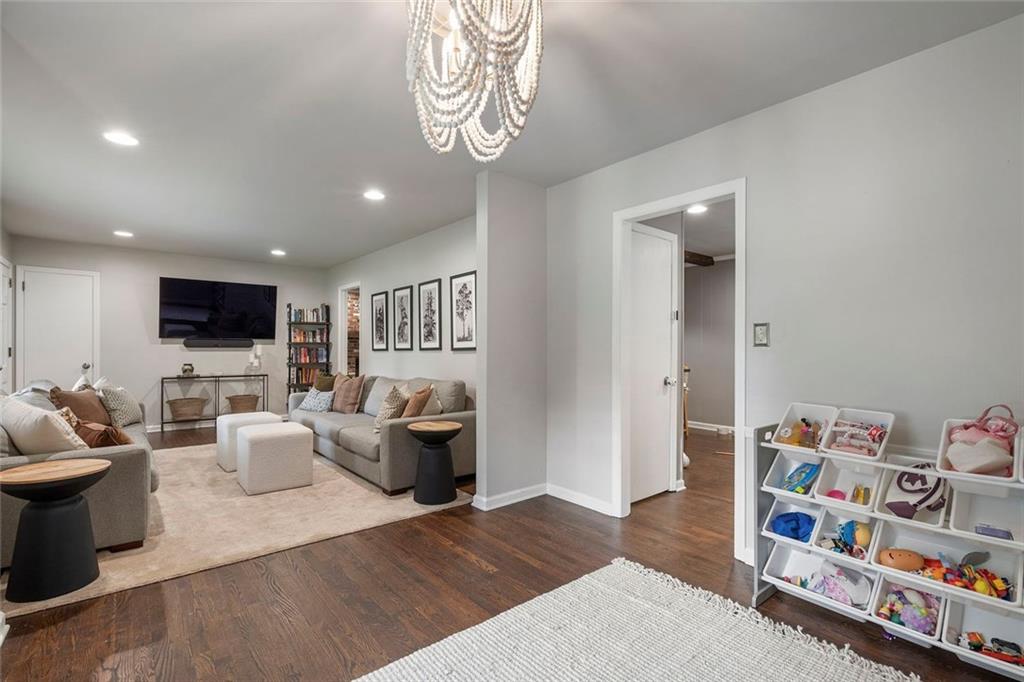 1604 Old Spring House Lane
