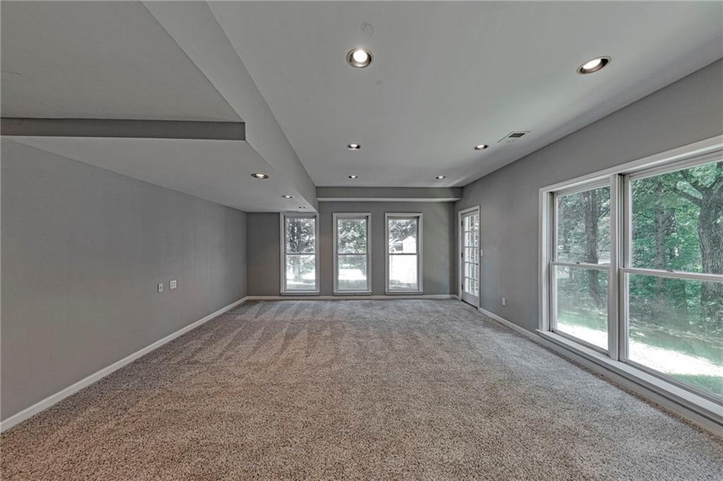 1555 Highview Pines Pass