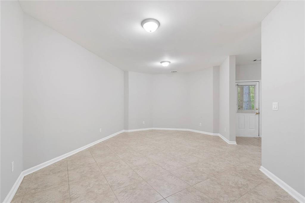 5052 Vinings Estates Court SE