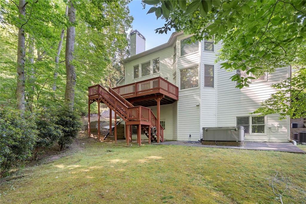5052 Vinings Estates Court SE