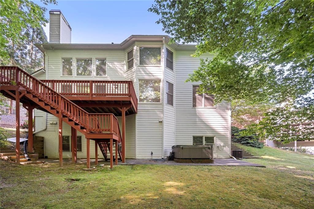 5052 Vinings Estates Court SE