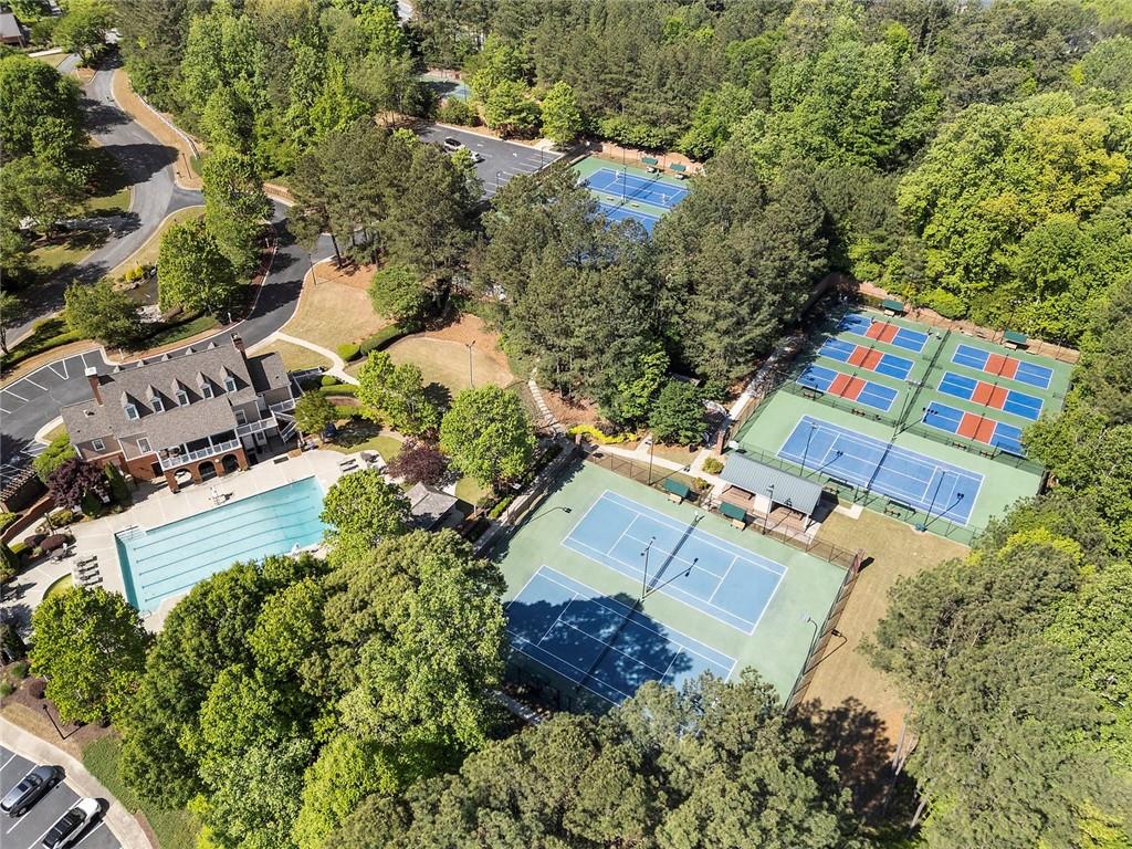5052 Vinings Estates Court SE