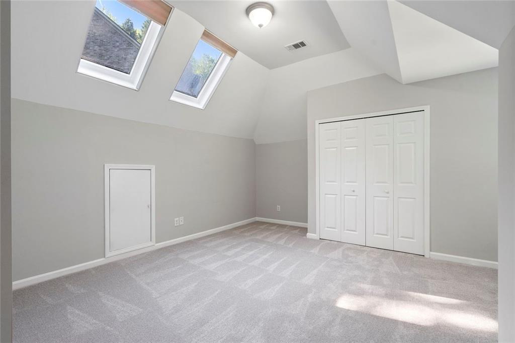 5052 Vinings Estates Court SE