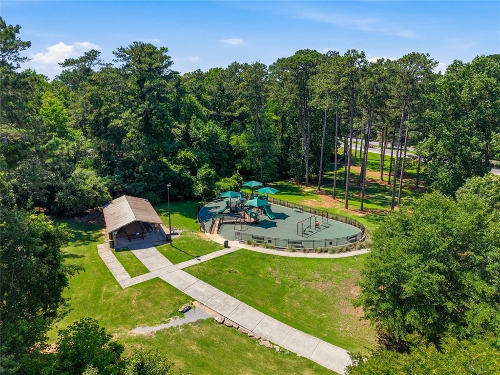 1200 Woodlawn Drive NE