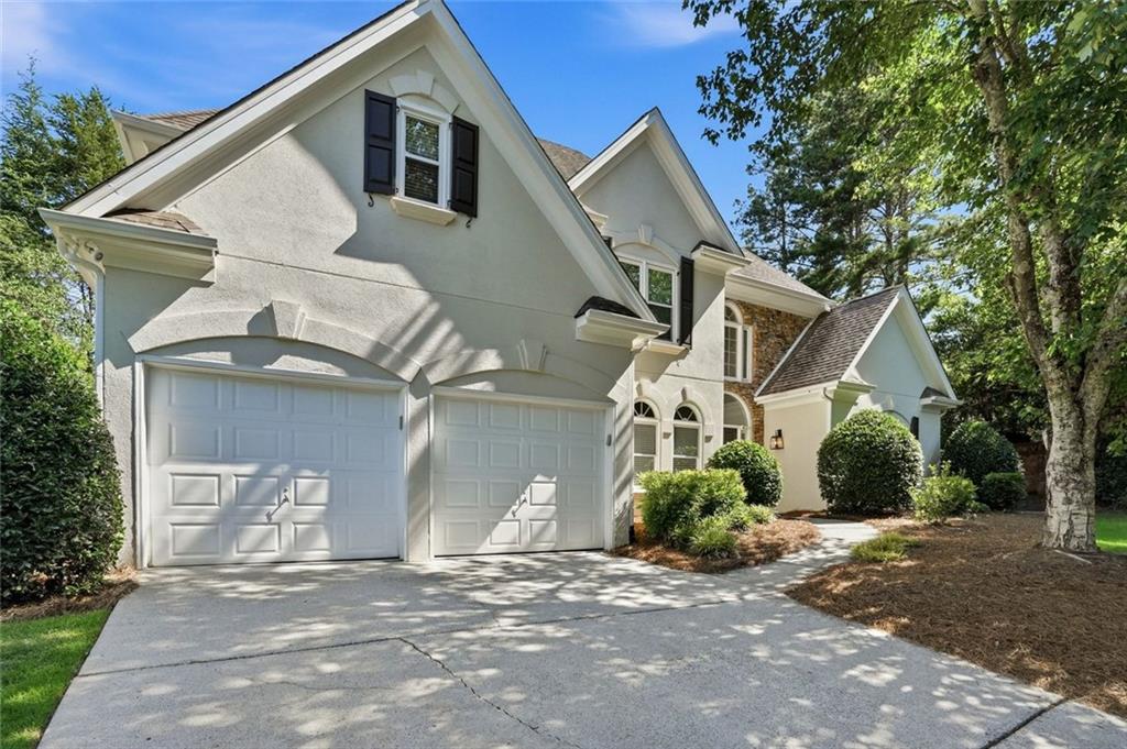 1200 Woodlawn Drive NE