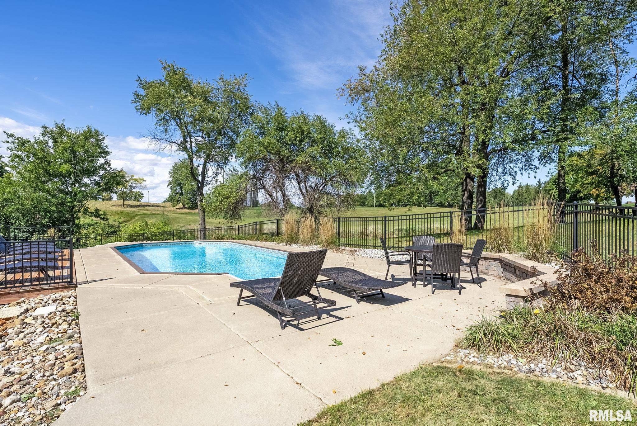 3220 LUNDY Lane