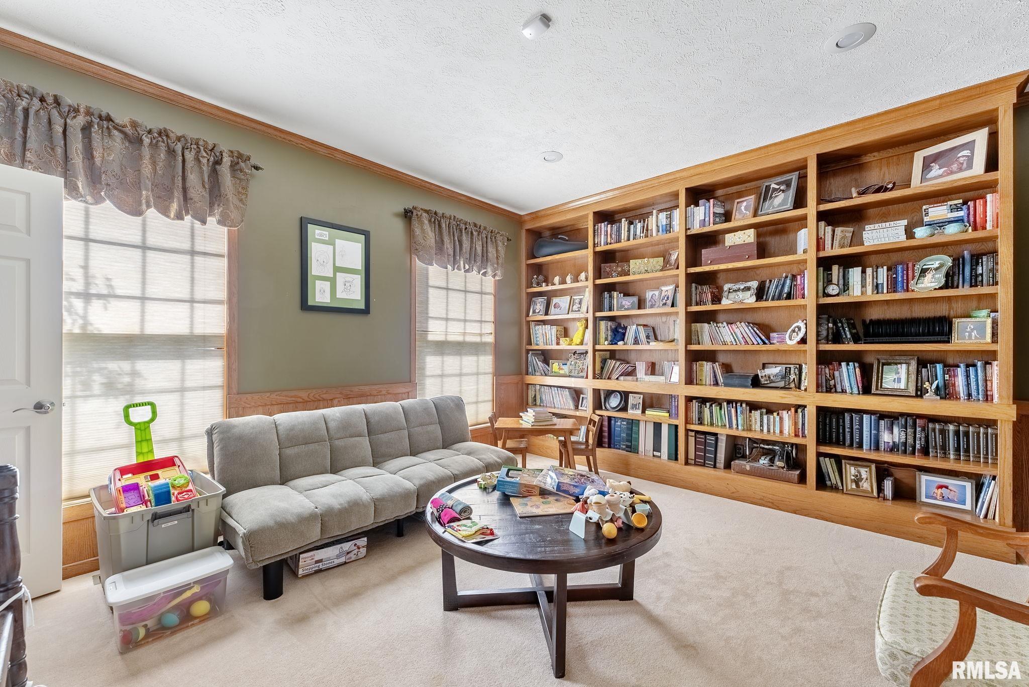 3220 LUNDY Lane