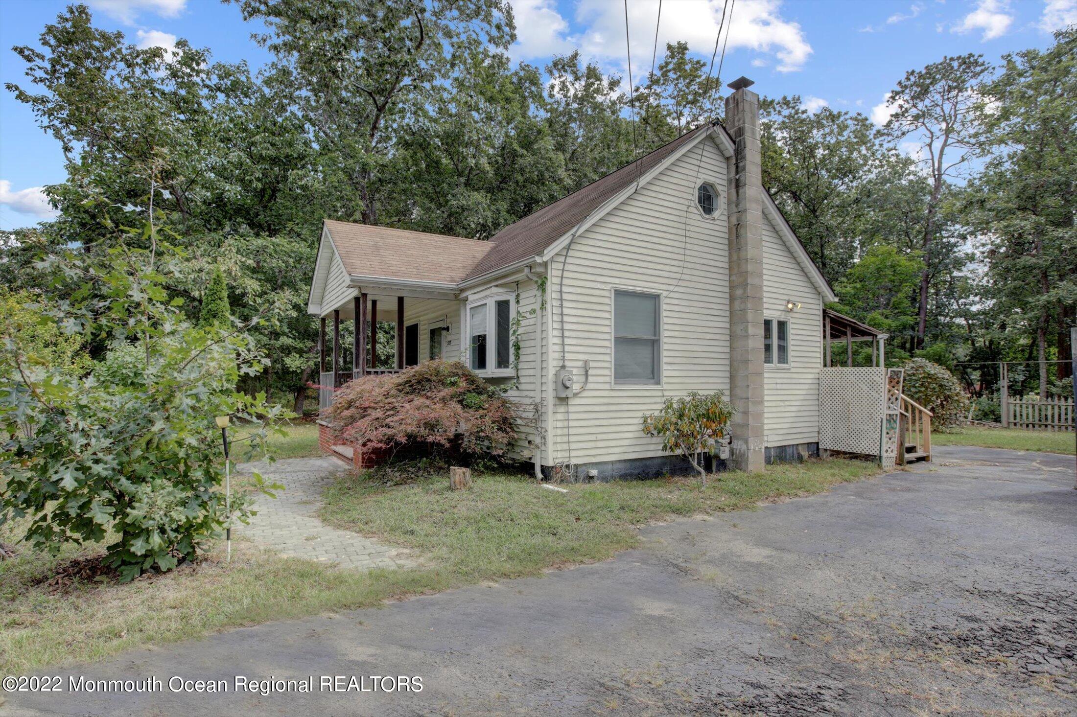 537 Bennetts Mills Road