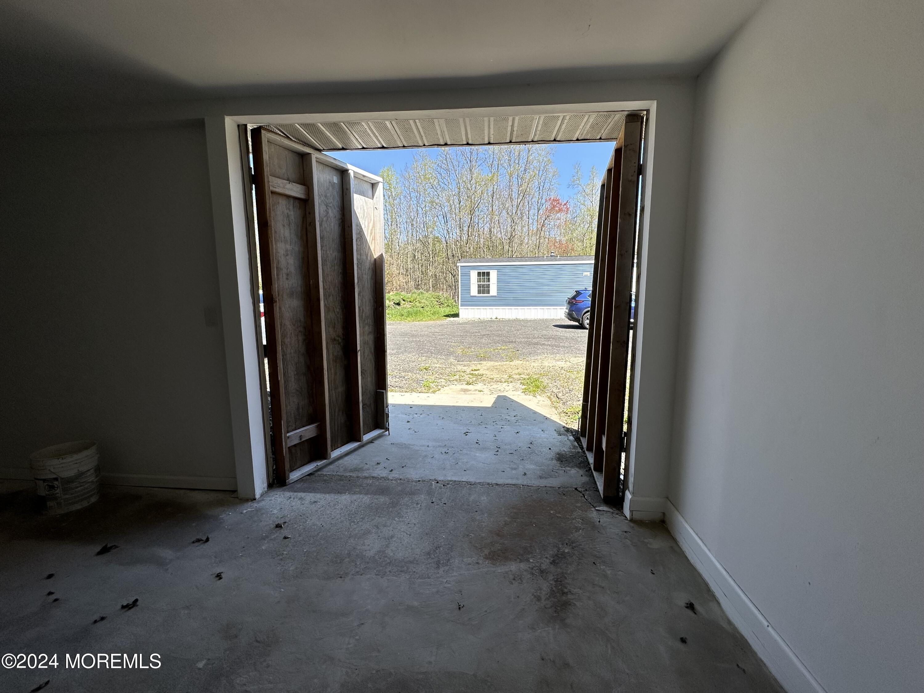 1064 Maxim Southard Road, Storage / Warehouse