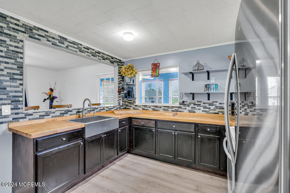 23 Yellowstone Drive