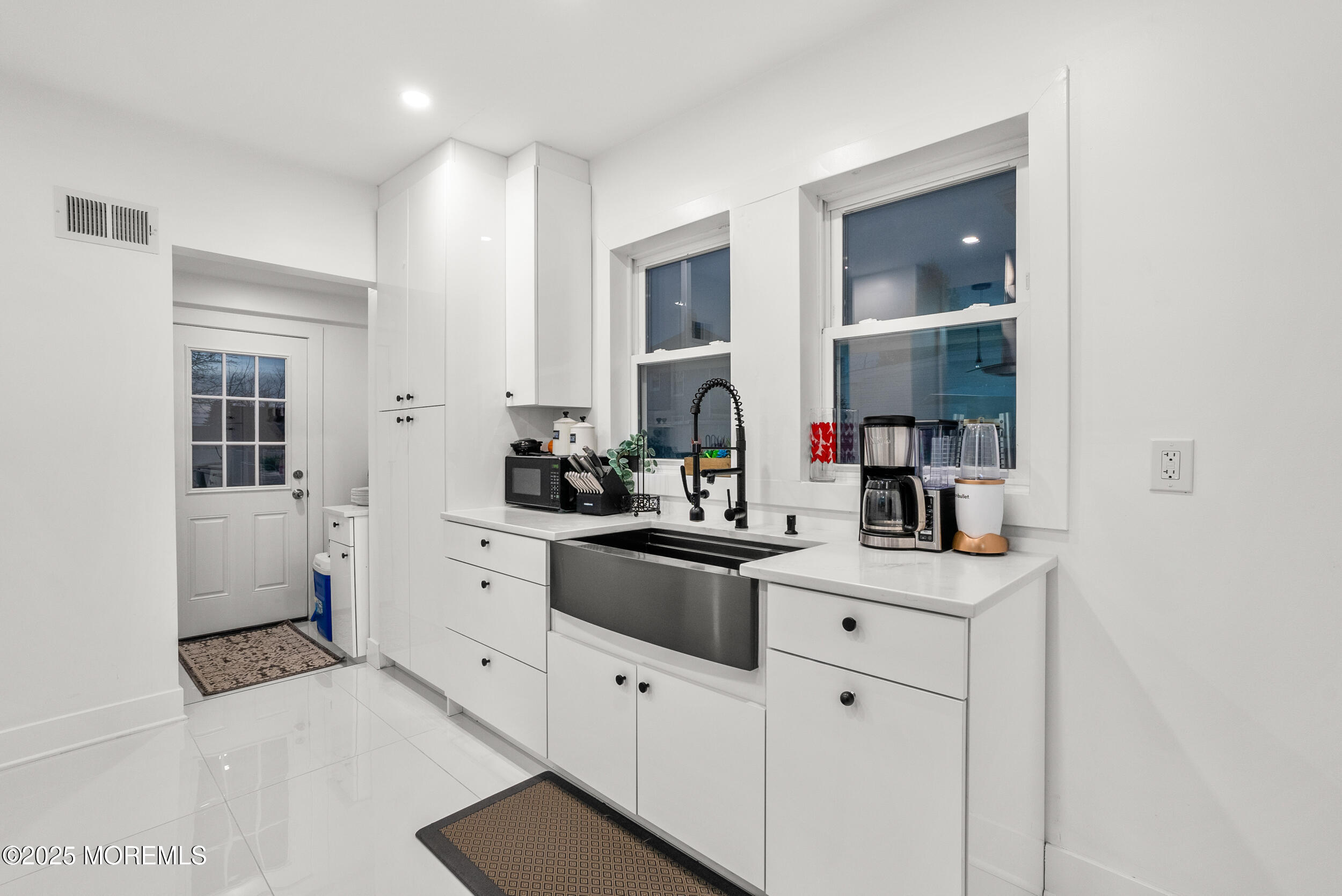 368 Shrewsbury Avenue