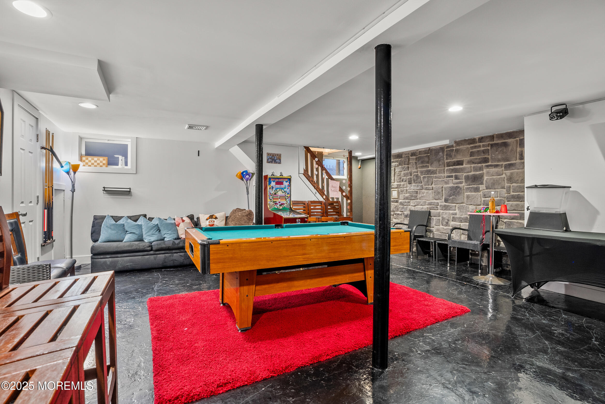 368 Shrewsbury Avenue