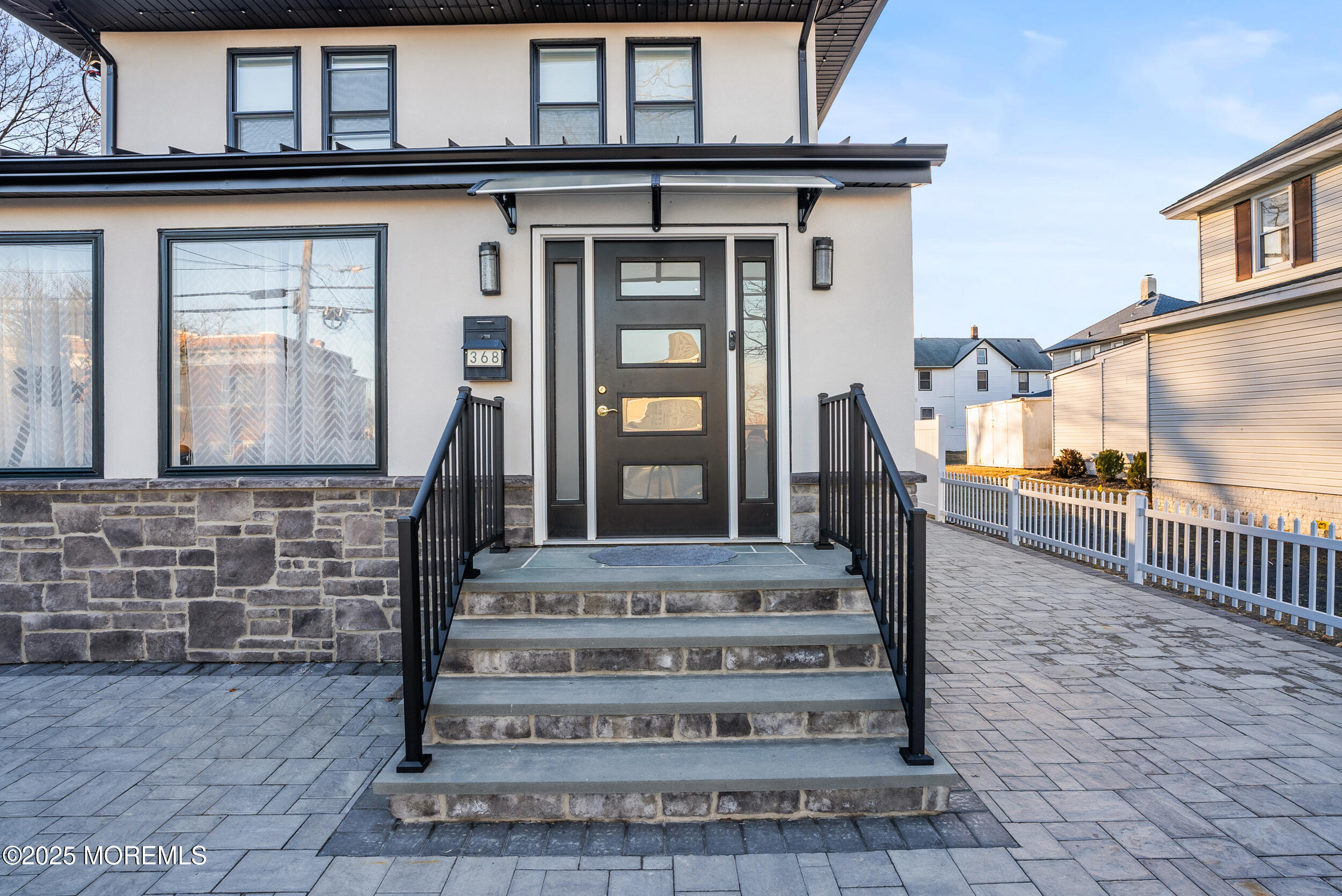 368 Shrewsbury Avenue