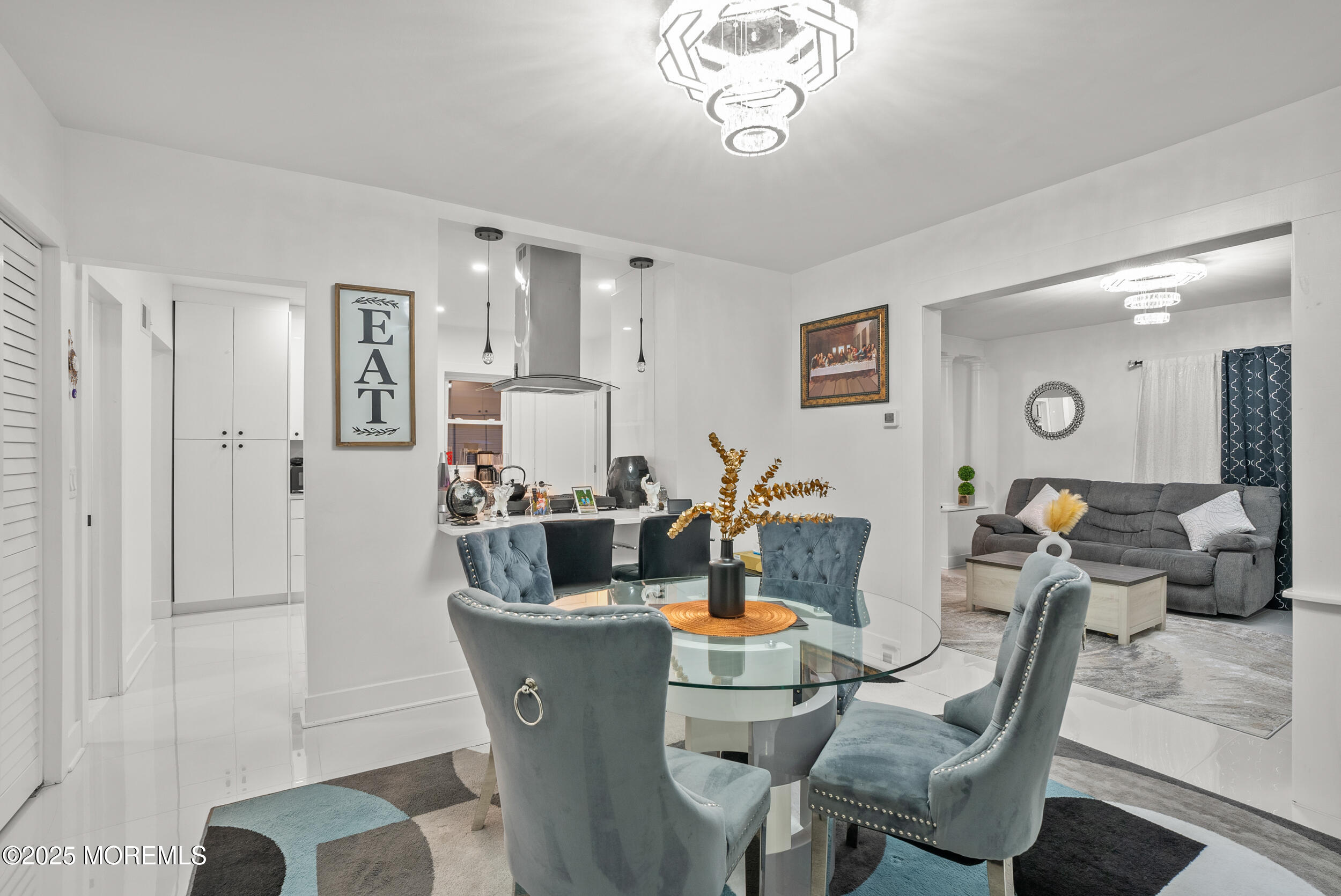 368 Shrewsbury Avenue