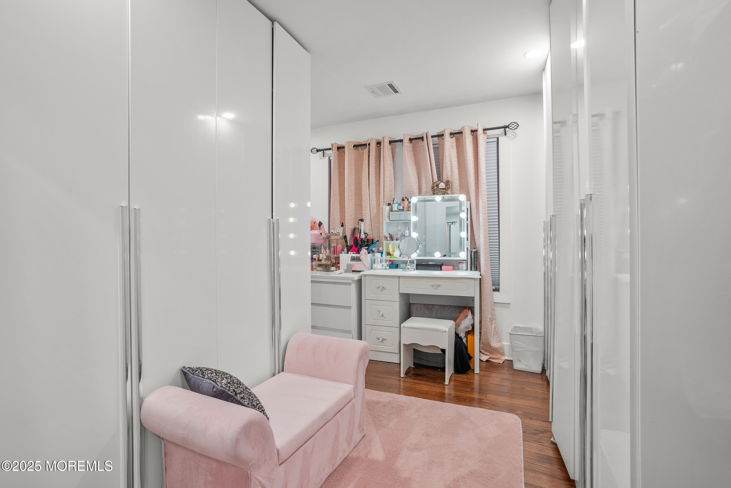 368 Shrewsbury Avenue